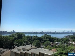 100 Old Palisade Road 803, Fort Lee, NJ 07024