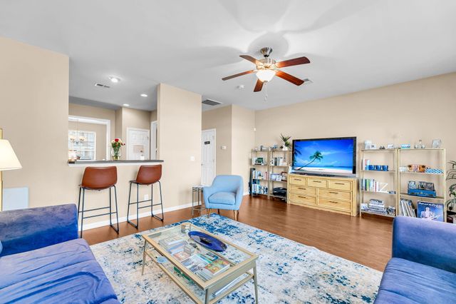 704 Hemingway Circle, Summerville, SC 29483