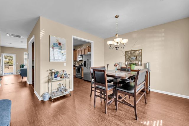 704 Hemingway Circle, Summerville, SC 29483