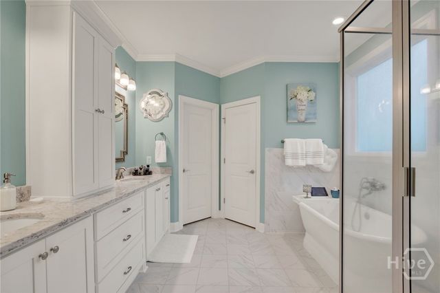 890 Saint Catherine Circle, Richmond Hill, GA 31324