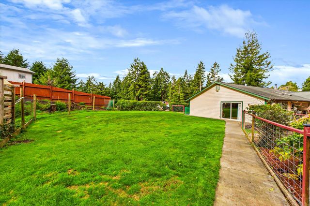 4677 Mitchell Road, Eureka, CA 95503