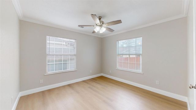 912 Seymour Street, Pasadena, TX 77506