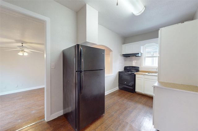 912 Seymour Street, Pasadena, TX 77506