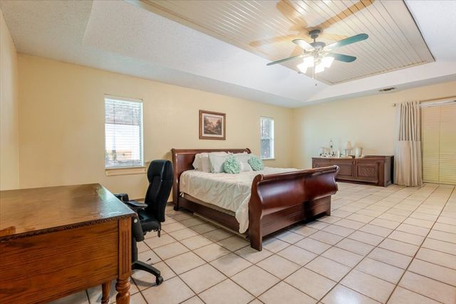 3908 Bandera Drive, De Cordova, TX 76049