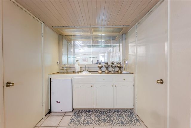 3908 Bandera Drive, De Cordova, TX 76049