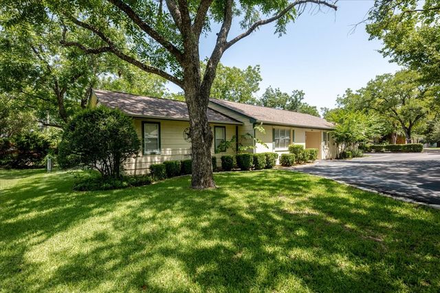 3908 Bandera Drive, De Cordova, TX 76049
