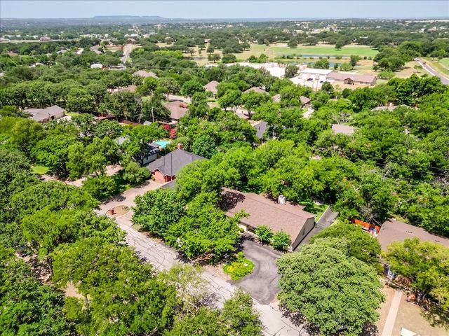 3908 Bandera Drive, De Cordova, TX 76049