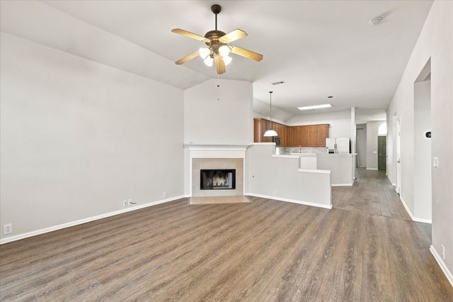 2812 THORNCREEK Lane, Fort Worth, TX 76177