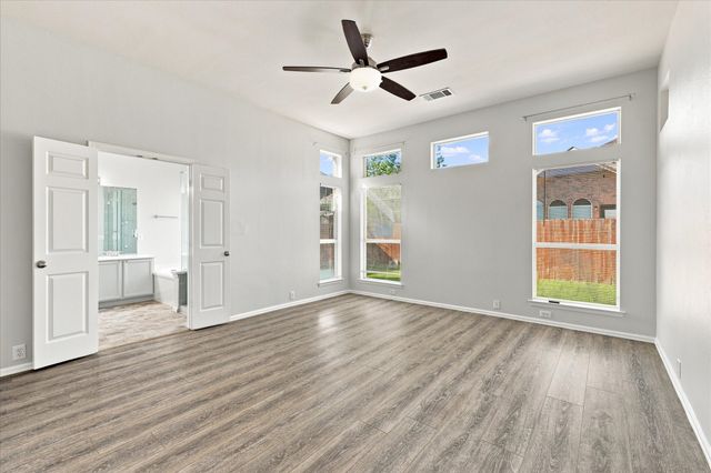 2812 THORNCREEK Lane, Fort Worth, TX 76177