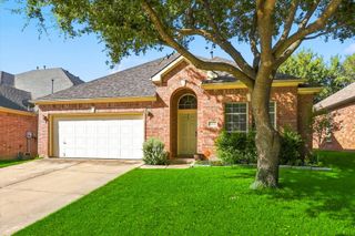 2812 THORNCREEK Lane, Fort Worth, TX 76177