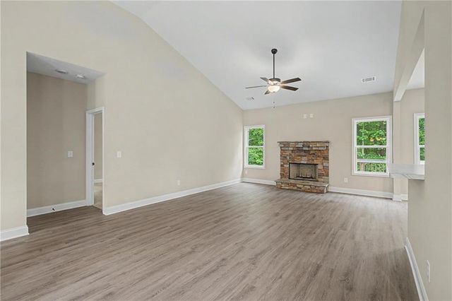 504 Iris Way, Villa Rica, GA 30180