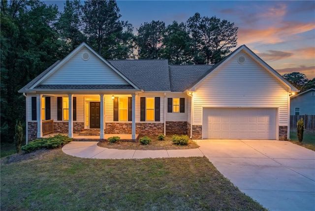504 Iris Way, Villa Rica, GA 30180