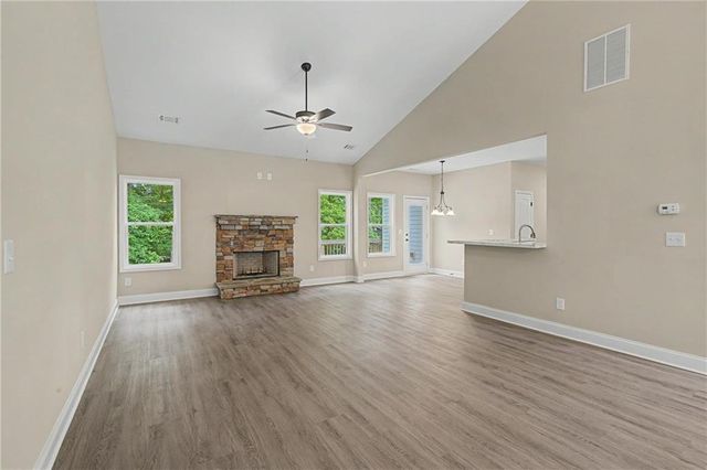 504 Iris Way, Villa Rica, GA 30180