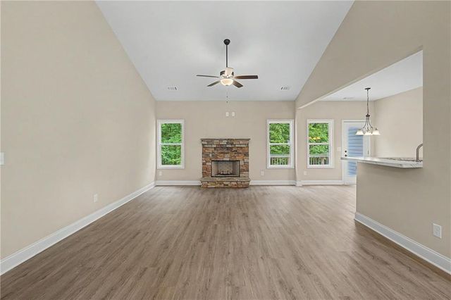 504 Iris Way, Villa Rica, GA 30180