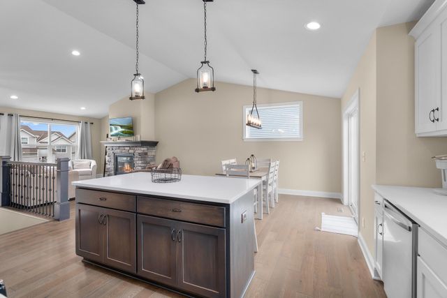 1581 Philipp Way, Shakopee, MN 55379