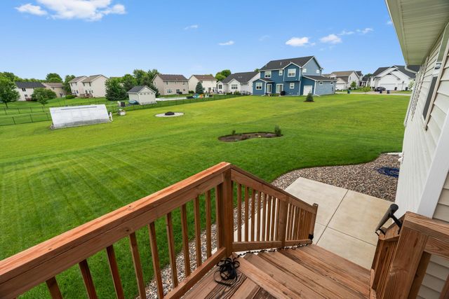 1581 Philipp Way, Shakopee, MN 55379