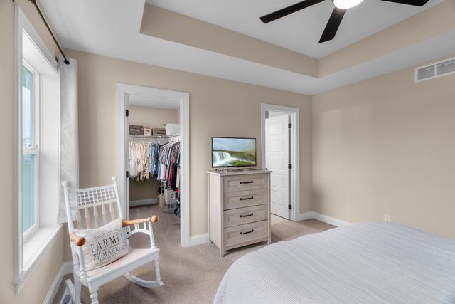 1581 Philipp Way, Shakopee, MN 55379