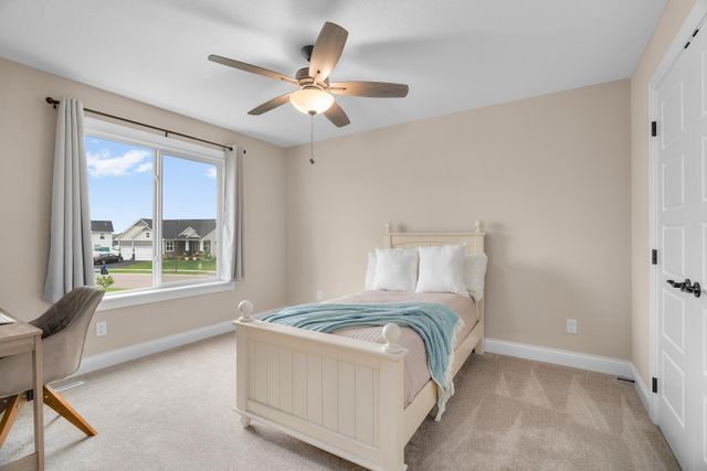 1581 Philipp Way, Shakopee, MN 55379