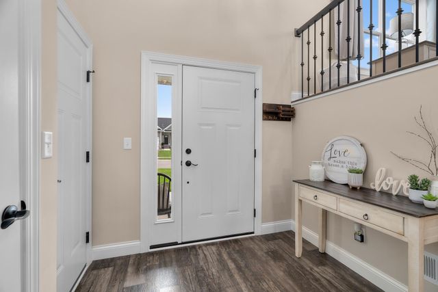 1581 Philipp Way, Shakopee, MN 55379