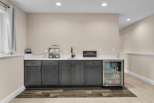 1581 Philipp Way, Shakopee, MN 55379