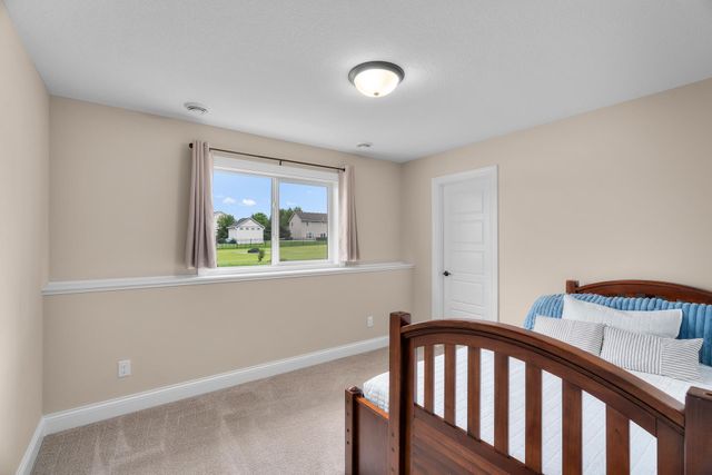 1581 Philipp Way, Shakopee, MN 55379