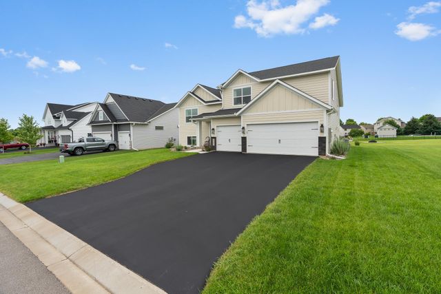 1581 Philipp Way, Shakopee, MN 55379