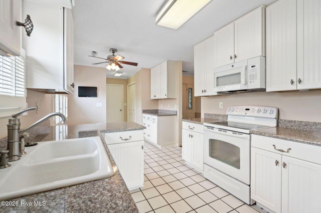 117 Widgeon Circle, Hampstead, NC 28443