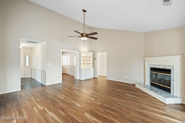 117 Widgeon Circle, Hampstead, NC 28443