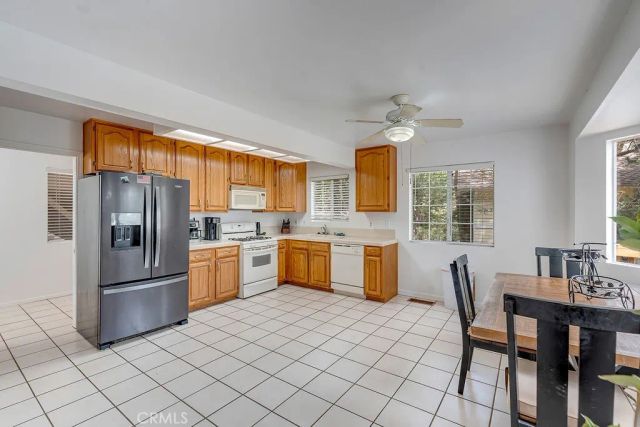 318 Old Toll Road, Lake Arrowhead, CA 92352
