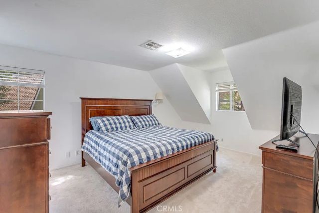 318 Old Toll Road, Lake Arrowhead, CA 92352