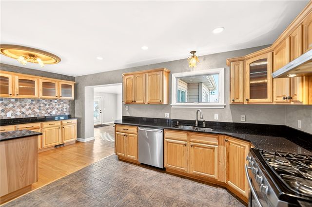 1238 Georges Station Rd, Hempfield Twp, PA 15601