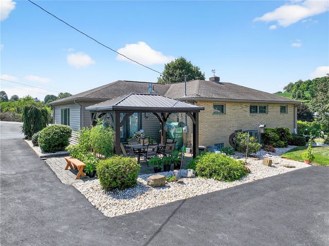 1238 Georges Station Rd, Hempfield Twp, PA 15601