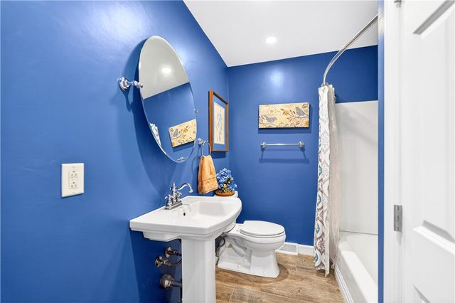 1238 Georges Station Rd, Hempfield Twp, PA 15601