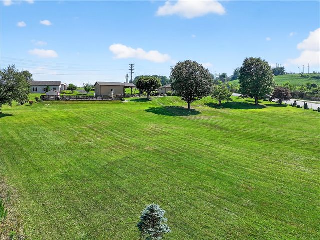 1238 Georges Station Rd, Hempfield Twp, PA 15601