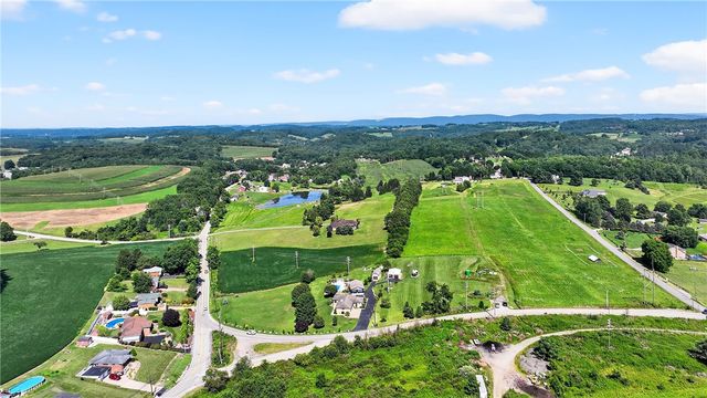 1238 Georges Station Rd, Hempfield Twp, PA 15601