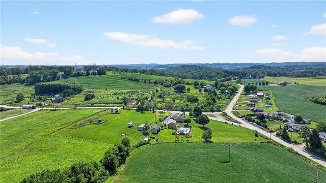 1238 Georges Station Rd, Hempfield Twp, PA 15601