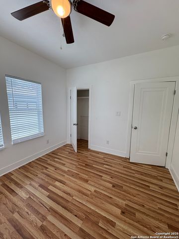 805 W Summit Ave Apt 4, San Antonio, TX 78212