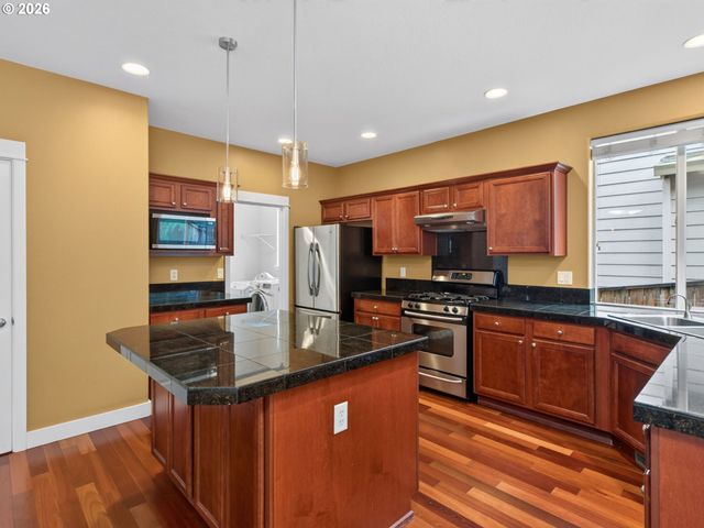 5273 Nw 127TH Ter, Portland, OR 97229