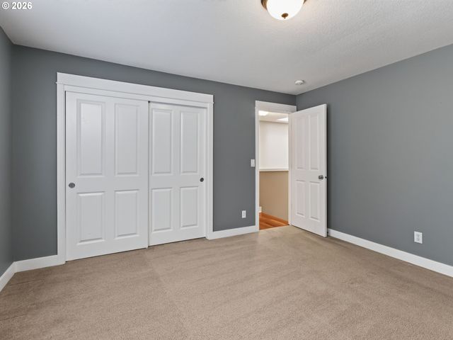 5273 Nw 127TH Ter, Portland, OR 97229