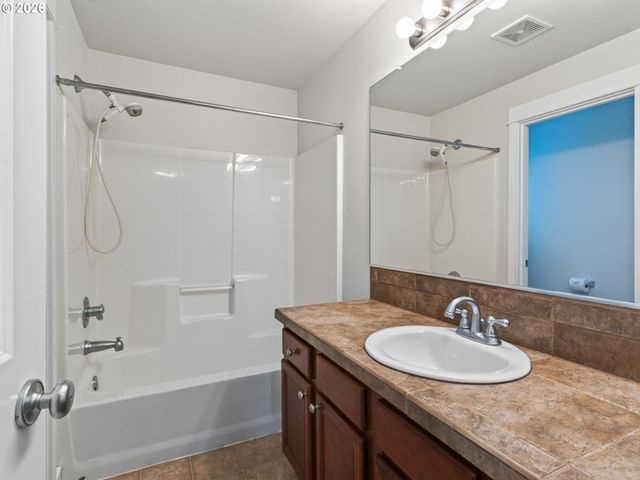 5273 Nw 127TH Ter, Portland, OR 97229