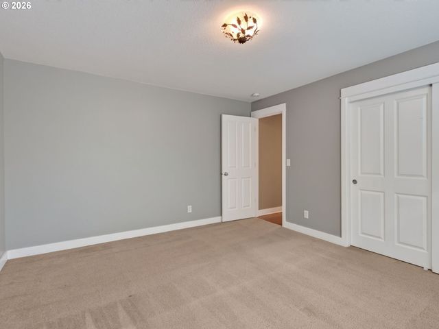5273 Nw 127TH Ter, Portland, OR 97229