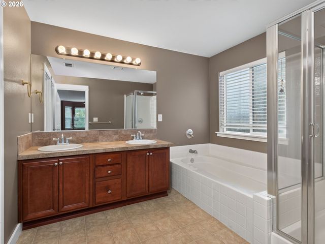 5273 Nw 127TH Ter, Portland, OR 97229