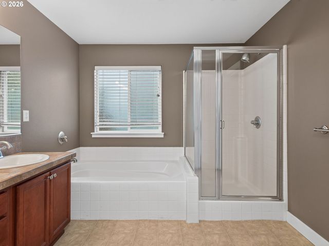 5273 Nw 127TH Ter, Portland, OR 97229