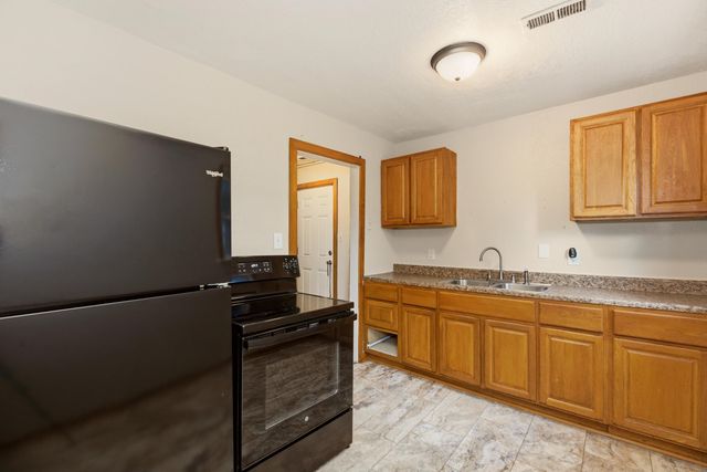 1232 N Pennsylvania, Wichita, KS 67214