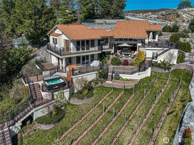 61 Washut Lane, Manson, WA 98831