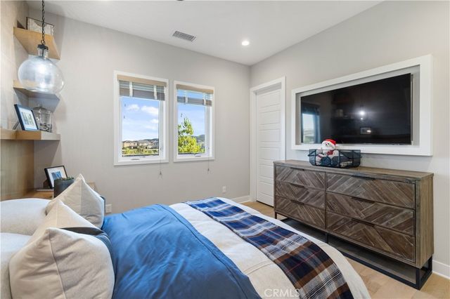 12401 Ridge Line Gate Court, Porter Ranch, CA 91326