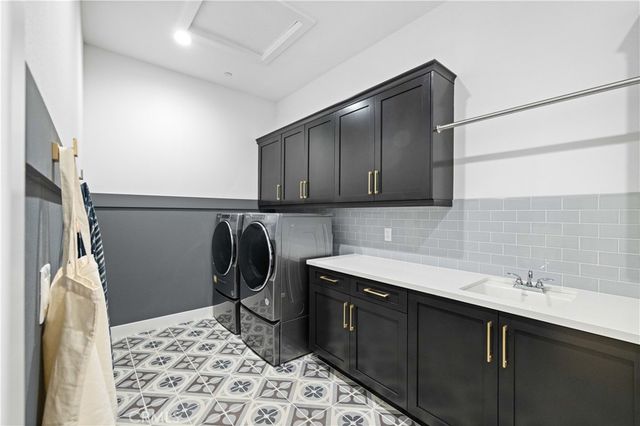 12401 Ridge Line Gate Court, Porter Ranch, CA 91326