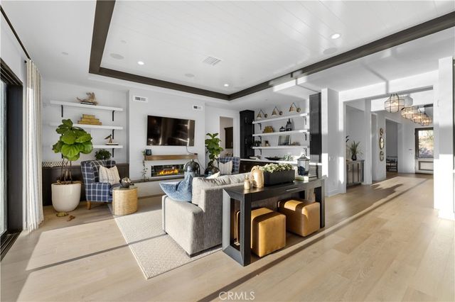 12401 Ridge Line Gate Court, Porter Ranch, CA 91326