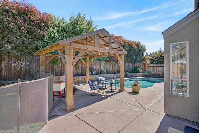 6024 Mcneely Way, Orangevale, CA 95662