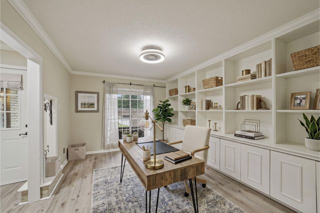 5007 W Plum Street, Pearland, TX 77581